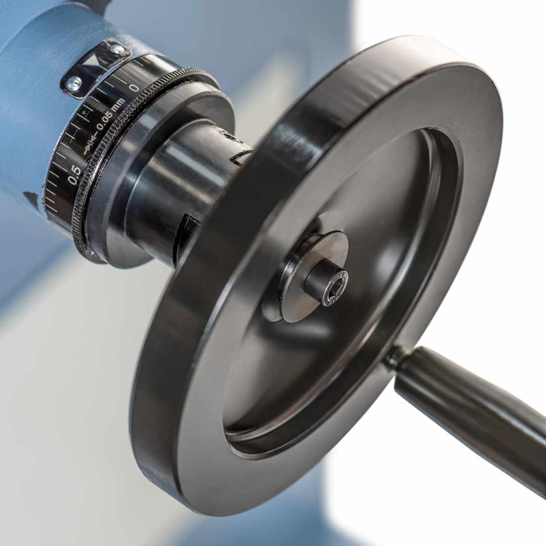 FRESADORA & FURADEIRA DE BANCADA COM COLUNA PRISMÁTICA MR-206 - Imagem 2