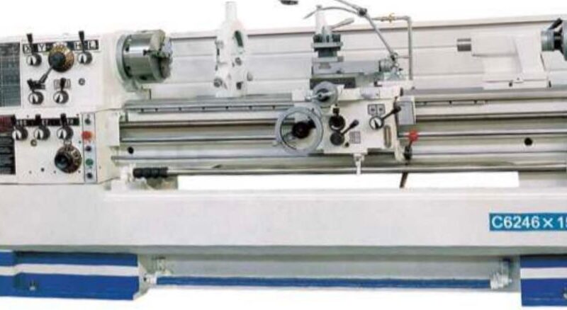 TORNO MECÂNICO UNIVERSAL - BDM - C-6246E