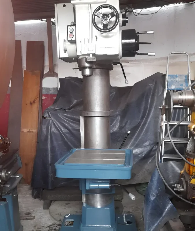 Furadeira De Coluna Yadoya F-50 A Usada Reformada No Estado. Azul-turquesa 220v (Usado)