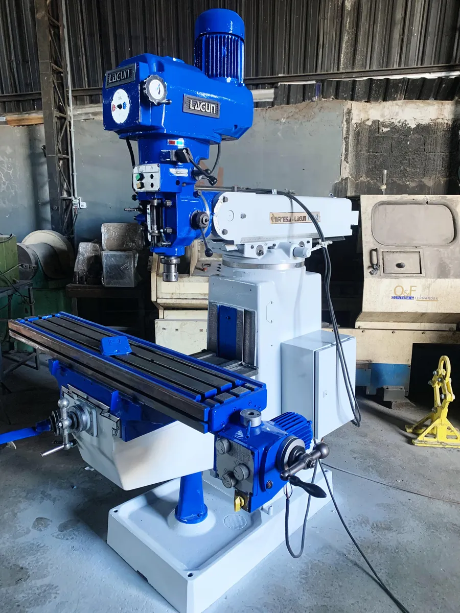 Fresadora Ferramenteira Infresa Lagun FTV-2 Usada No Estado Azul 220v (Usado) - Imagem 2