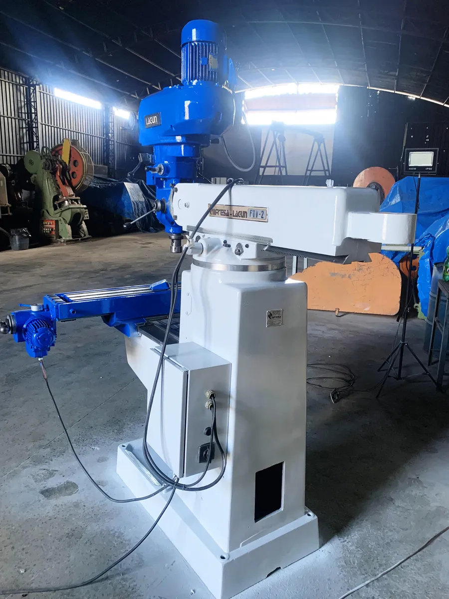 Fresadora Ferramenteira Infresa Lagun FTV-2 Usada No Estado Azul 220v (Usado) - Imagem 7