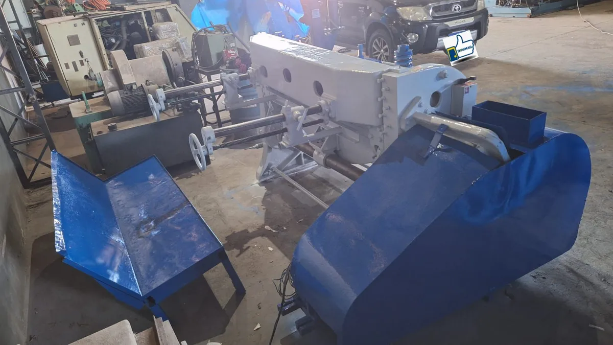 Guilhotina Eletromecânica Ferraresi Para 6.4mmx1400mm 220v (Usado) - Imagem 5