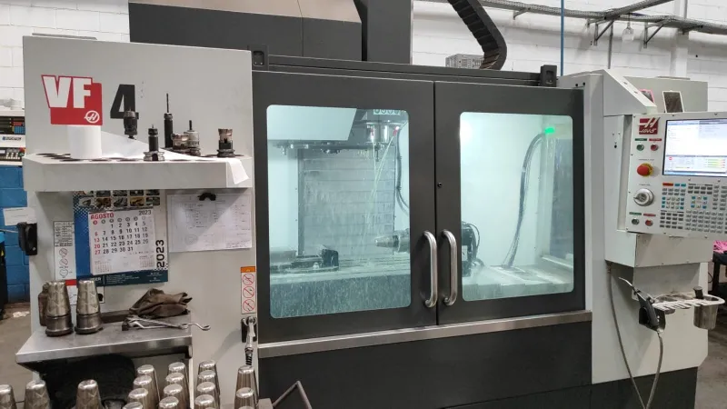 Centro De Usinagem Haas Vf-4se Ano 2021 C/ 1270x508x635mm (Usado)